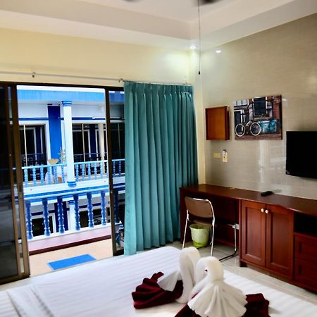 The Club Inn - หาดกมลา ภายนอก รูปภาพ